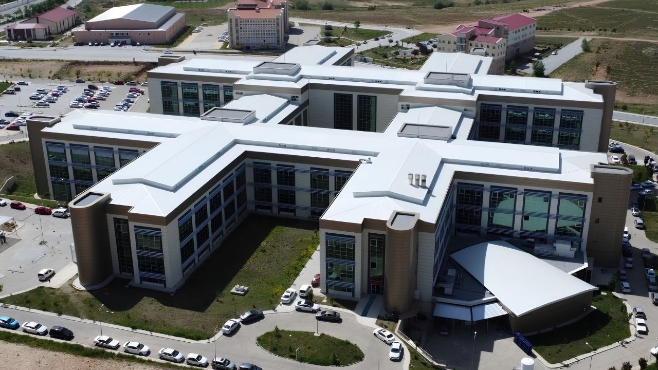 YOBÜ Tıp Fakültesinin akademik kadrosu güçleniyor