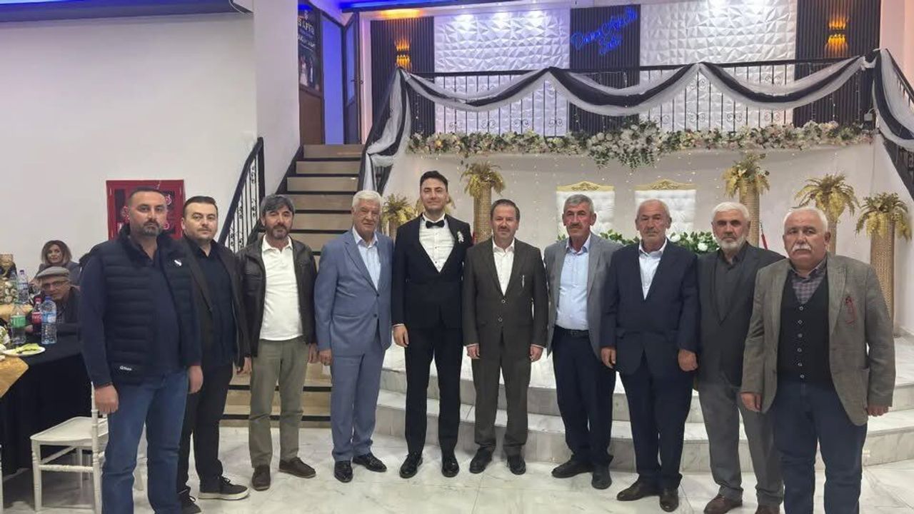 AK Parti Yozgat İl Başkanı Kandemir, Özcan ailesinin mutluluğuna ortak oldu
