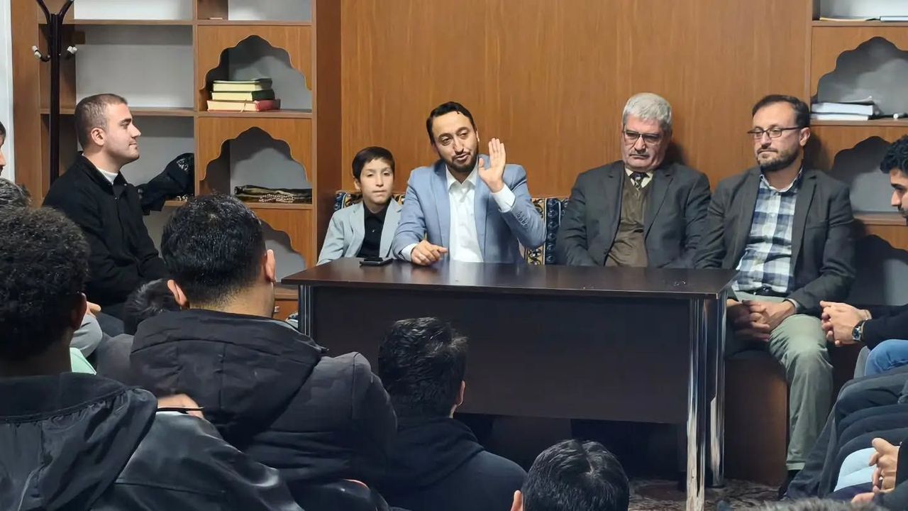 Yozgat Bozok Üniversitesi Diyanet Gençlik Merkezi’nde gençlerle inanç sohbeti
