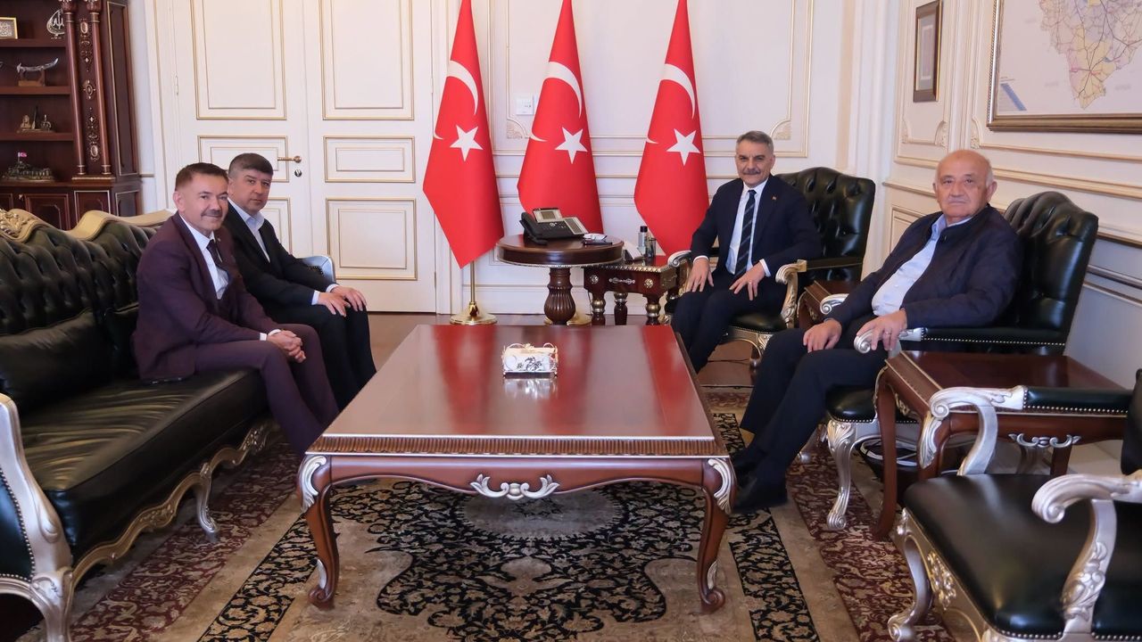 Eski Yozgat Milletvekili Mehmet Çiçek'ten Vali Özkan'a ziyaret