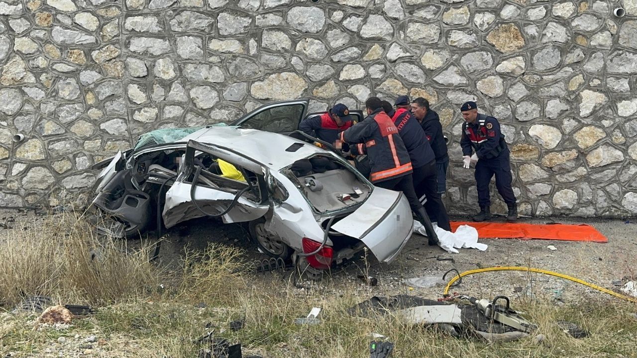 Yozgat’ı yasa boğan kaza! 1’i çocuk 4 kişi hayatını kaybetti