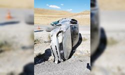 Otomobil devrildi: 7 yaralı