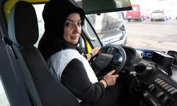 Traktörde öğrendiği sürücülüğü İstanbul trafiğinde pekiştiren kadın halk otobüsü şoförü oldu