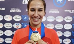 Milli güreşçi dünya şampiyonu! Dünya şampiyonluğuna ulaşan ilk Türk kadın güreşçi