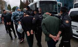 "Kafes" operasyonunda gözaltına alınan 28 kişi adliyeye sevk edildi