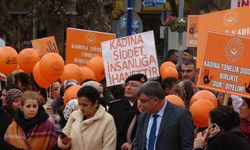 Çankırı’da yüzlerce vatandaş kadına yönelik şiddete ’dur’ demek için yürüdü