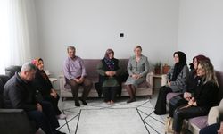 Yozgat Valisi'nin eşi şehit ailelerini ziyaret etti