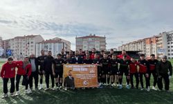 Yozgat'ın genç adayı: Gençlerle maç izledi!