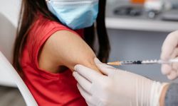 Kovid aşıları zararlı mıydı? Uzmanlar değerlendirdi