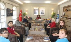 Başkan Coşar, makamını çocuklara devretti!