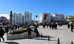 Yozgat Cumhuriyet Meydanına gelip açıklamada bulundular: 81 ildeyiz!