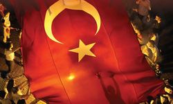 Akgül: "Bazı karanlıklar kahramanlıklarla aydınlanır"