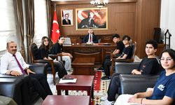 Saraykent Kaymakamından öğrencilere ödül