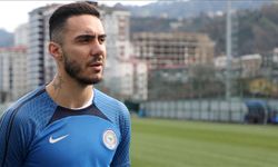 Danla Bilic ile sevgili mi? Emirhan Topçu kimdir?