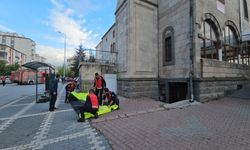 İlginç olay komşuda yaşandı… Minarede intihar!
