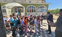 Çayıralan'da öğrencilere dondurma ikramı