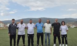 Minik sporcular sahaya çıktı