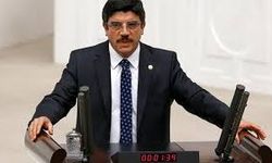 Yazar Yasin Aktay kimdir?