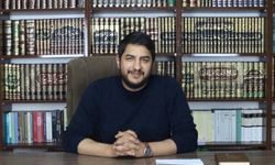 Altay Cem Meriç kimdir?  Altay Cem Meriç'in hayatı, kaç yaşında, nereli, felsefi düşünceleri neler, ne iş yapıyor?