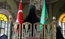 Emîr Sultan kimdir? Emîr Sultan nereli, soyu kime dayanır, türbesi nerede ve Osmanlı'daki rolü nedir?