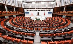 Resmi tatillerde değişiklik kapıda! Gözler Meclis'e çevrildi
