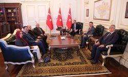 Vali Özkan, İl Özel İdaresi ve sağlık yöneticileriyle yürütülen çalışmaları değerlendirdi