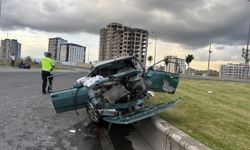 Feci kaza: Otomobil refuje çıktı, 4 kişi yaralandı