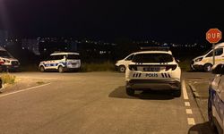 Polis memuru boş arazide hayatına son verdi!