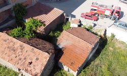 Metruk evde çıkan yangın söndürüldü