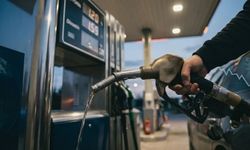 Benzine indirim geldi: Fiyatlar gece yarısı güncellendi