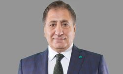 İzzettin Küçük kimdir? Yeni Yol Partisi Genel Başkanı İzzettin Küçük kaç yaşında, nereli, mesleği ne, ne mezunu?