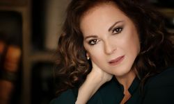 Derya Alabora kimdir? Kiminle evli? Kaç yaşında? Nereli? Çocuğu kim? Rol aldığı dizi ve filmler neler?