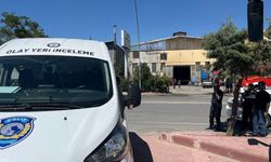 Metal fabrikasında patlama sonrası yangın çıktı