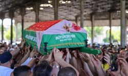 Konya’nın tanınan ismi "Kırmızılı Kadın"a veda