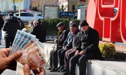 Emeklilere çifte müjde teklifi! Maaş, ikramiye ve sağlık giderlerinde büyük değişiklik