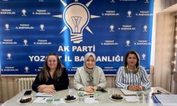 AK Parti Kadın Kolları İlçe Başkanları istişare toplantısında buluştu