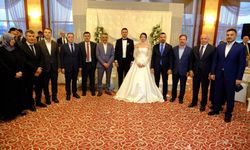 Protokol, Sungur ailesinin mutlu gününe ortak oldu