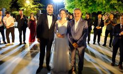 Vali Özkan, Möhür ailesinin mutlu gününe katıldı