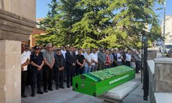 Şehit Haydar Vural'ın annesi son yolculuğuna uğurlandı