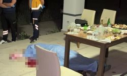 Villa bahçesindeki içki masasında cinayet!
