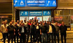 Akdağmadeni’nde maaş mağduru işçilerden Anahtar Parti’ye teşekkür