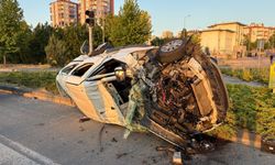 Otomobil ile hafif ticari araç çarpıştı! 4 yaralı