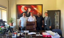 Öz Sağlık İş Sendikası’ndan sağlık çalışanlarının hakları için kurum ziyareti