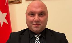 Onur Çanakçı kimdir? Onur Çanakçı'nın eğitimi, kariyeri ve ekonomik görüşleri neler? Aslen nereli, kaç yaşında