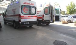 Ticari taksi anne ve kızına çarptı: 2 yaralı
