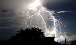 Sağanak ve kuvvetli rüzgar uyarısı: Meteoroloji 11 ili işaret etti