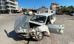 Film sahnelerini aratmayan kaza! Sürücü yola fırladı