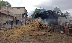 Ambarda yangın: 7 ton buğday küle döndü