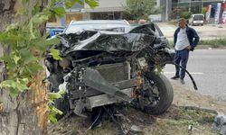 SUV araç ile otomobil çarpıştı: 2 yaralı