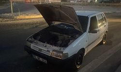 Otomobilin motor kısmında yangın çıktı!